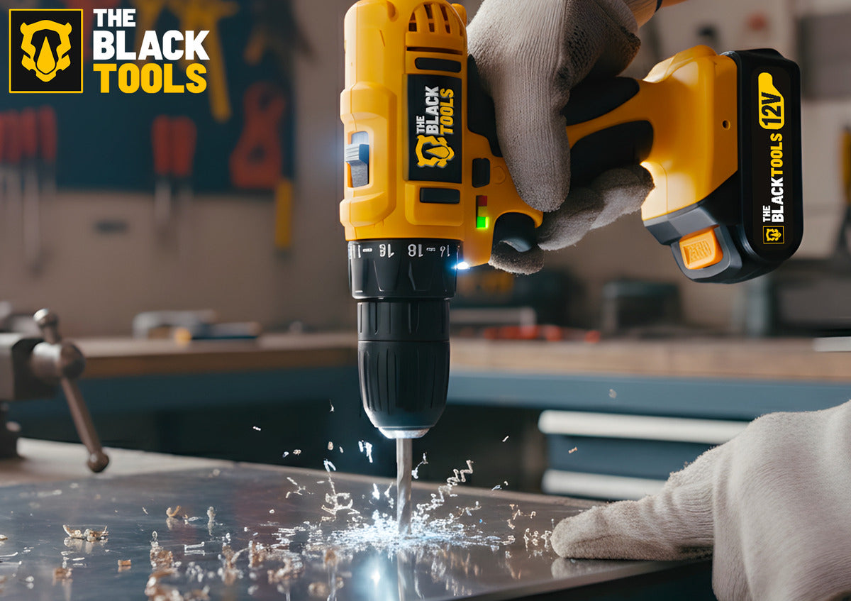 Parafusadeira Furadeira Sem Fio Bateria 12v P/ Madeira Metal Tb-12e The Black Tools Com Jogo De Soquetes 40 Peças